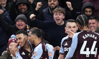 1-2！曼联倒下：4场仅1胜，23岁天才一战封神：梅开二度