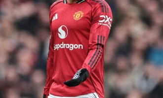 B费：好的传中需要有人去实现终结，舍什科的进球非常精彩